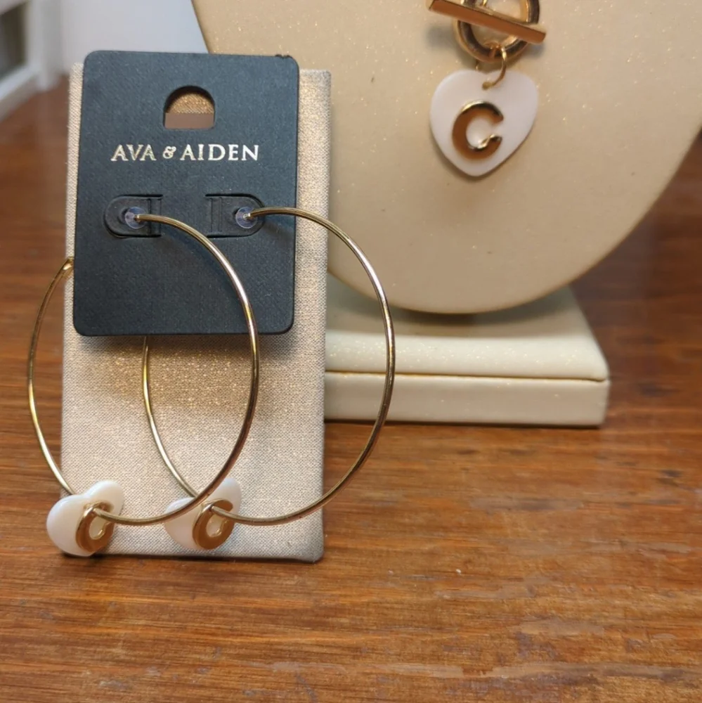 Initial C Heart Necklace AND Earring matching set Ava & Aiden Gold Tone NWT - Picture 2 of 10